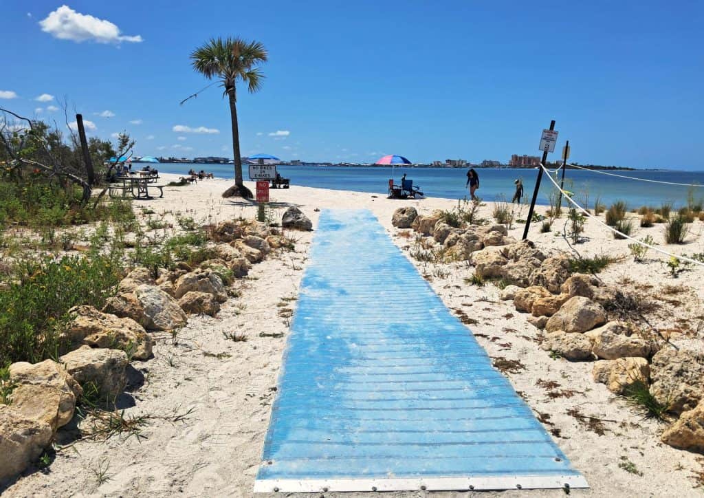 Walk path to Bunche Beach.